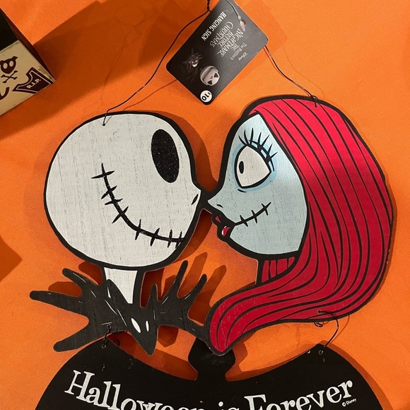 Disney Halloween Party Decor Set - Black and Orange - Picture 5 of 16